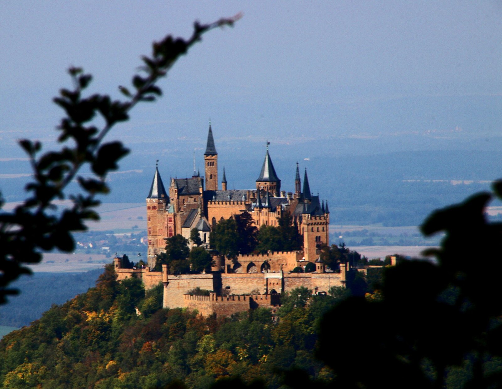 La Selección Perfecta: 12 Tours Exclusivos a los Mejores Castillos de Europa